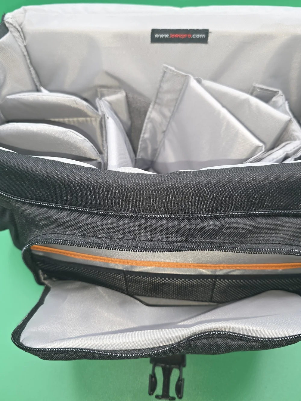 Lowepro Nova 140 AW Black Camera Shoulder Bag Weatherproof DSLR Mirrorless Case